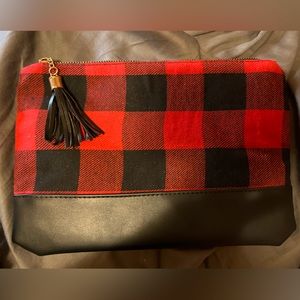 Buffalo plaid makeup bag